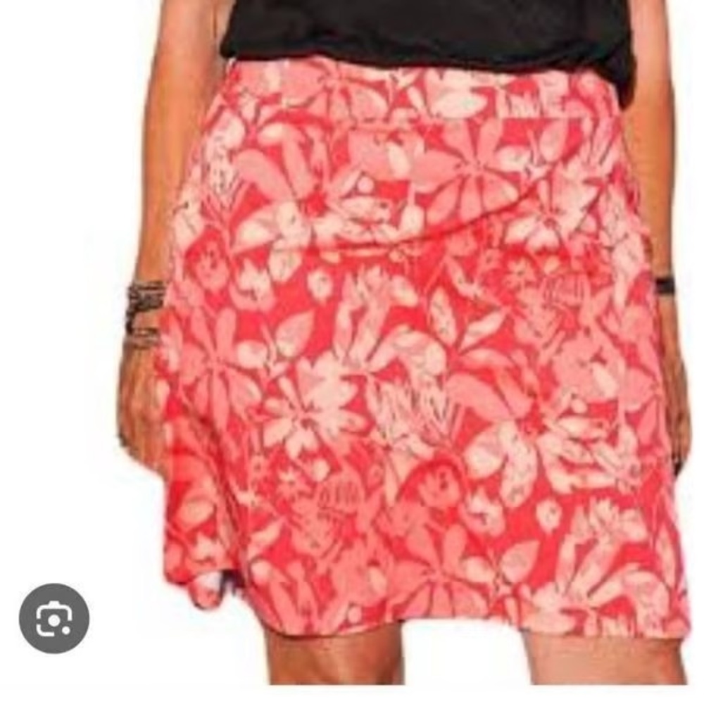 Rip Skirt Hawaii brand Floral Pink Skirt